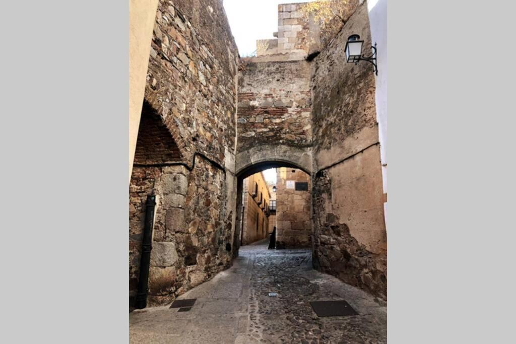El Escondite De La Muralla Caces Buitenkant foto